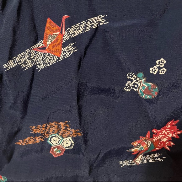 & Other Stories Origami Crane Navy V-Neck Sleeveless Top - Picture 3 of 3